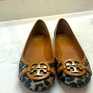 Tory Burch Leopard flats